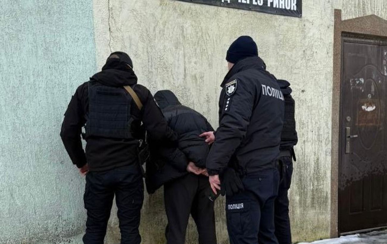 Зображення новини: Бомба була у сміттєвих баках: поліція показала кадри підготовки теракту у Львові