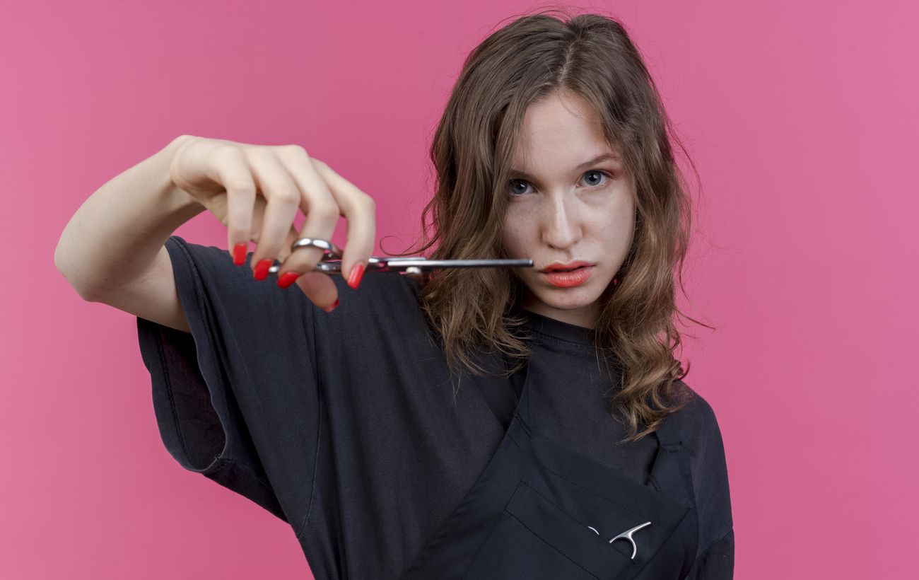 Зображення новини: Коли стригтися у березні, аби не "відрізати" щастя: найвдаліші дні за Місячним календарем