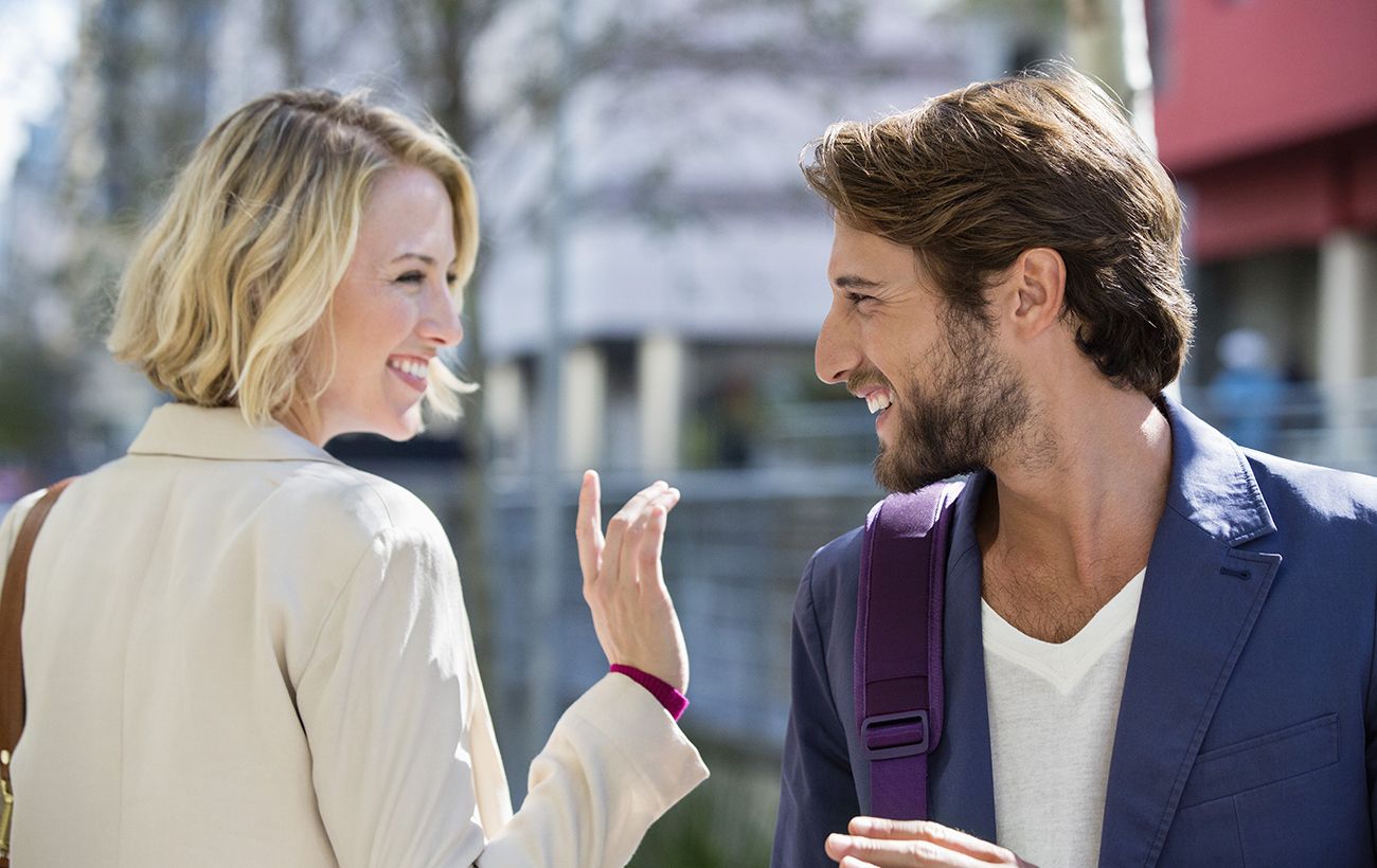 Зображення новини: Розсипали цукор чи вдарилися ліктем: 10 народних прикмет, які обіцяють швидке кохання