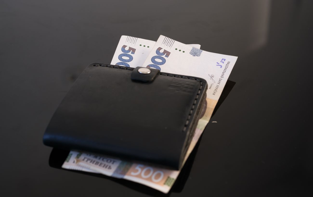 Зображення новини: "Зимові 6500" досі не отримали 50 тисяч українців: Кабмін назвав терміни виплати