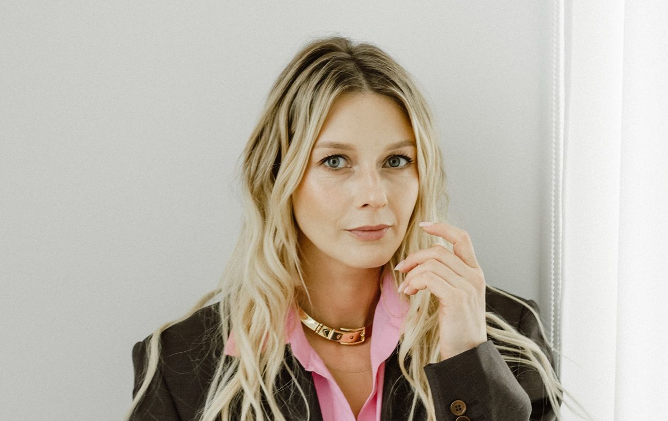 Зображення новини: "Розквітає серед руїн". Акторка Грєшнова про рідний Харків, скандали та заробітки під час війни