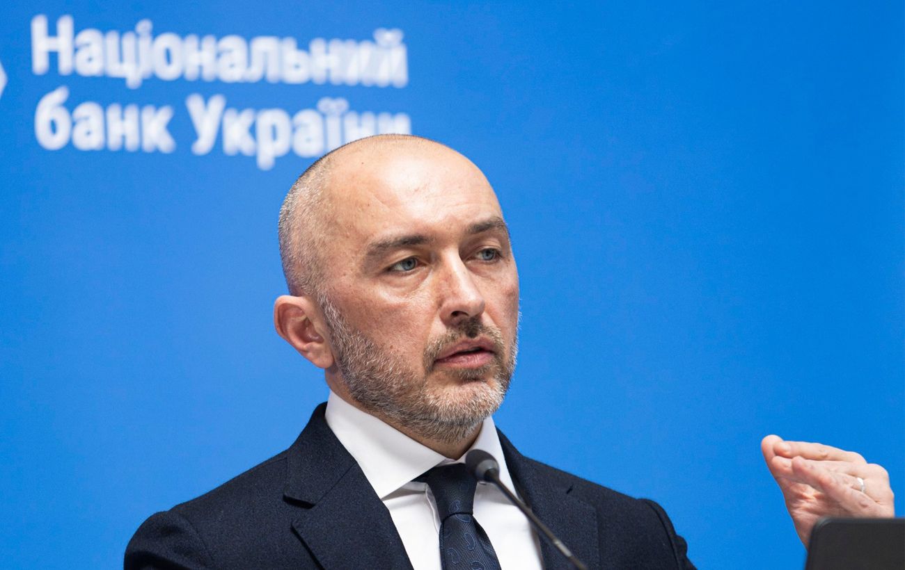 Зображення новини: Скандал із затриманням інкасаторів: керівництво НБУ терміново вирушає до Будапешта