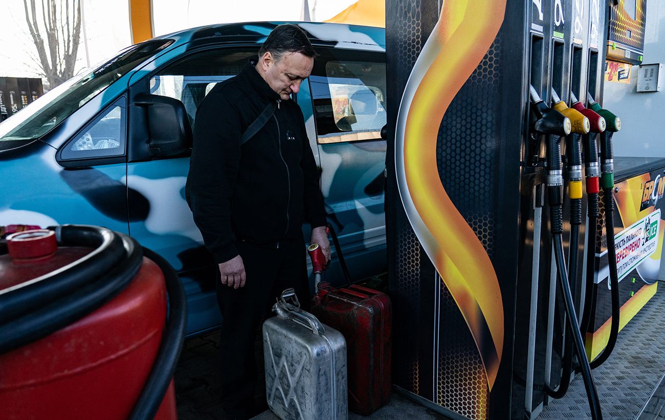 Зображення новини: Зростання цін на пальне: Кабмін готує допомогу українцям, але не всім