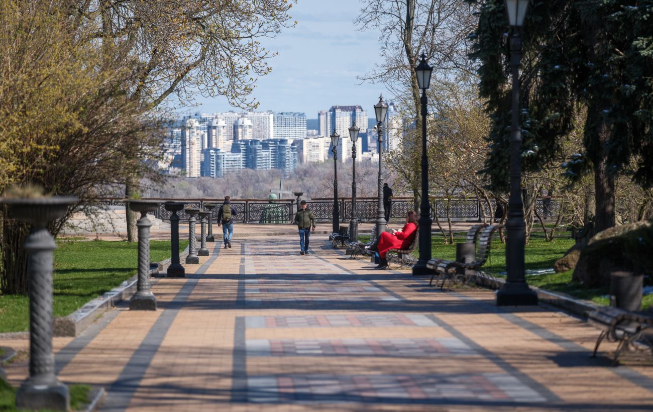 Зображення новини: Майже літнє тепло вдень і мінус вночі: які погодні "гойдалки" обіцяють українцям 11 березня