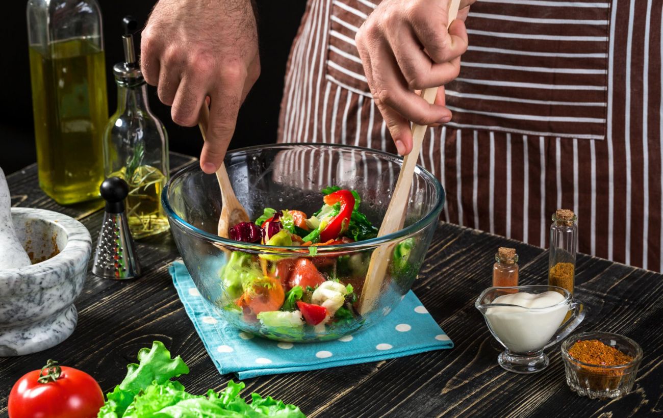 Зображення новини: Додавайте це у салат і він миттєво стане ситним та неймовірно корисним