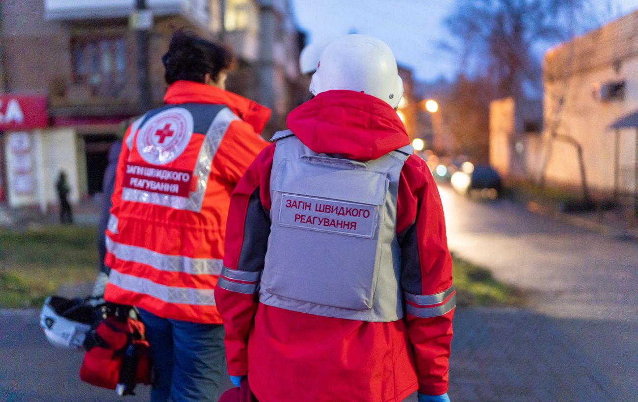 Зображення новини: РФ атакувала Запоріжжя: КАБ влучив у багатоповерхівку, є поранені