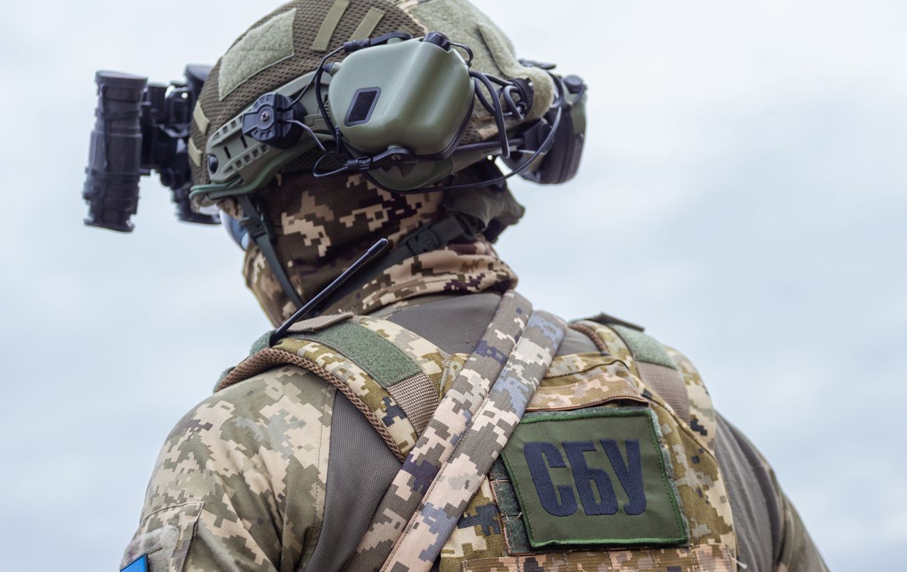 Зображення новини: Чоловік у військовій формі заклав бомбу у Рівному: СБУ розповіла, як зірвали теракт