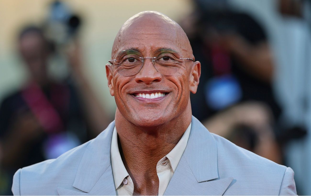 Зображення новини: "Це для мене честь". Двейн Джонсон зворушливо підтримав полк "Скеля" (відео)