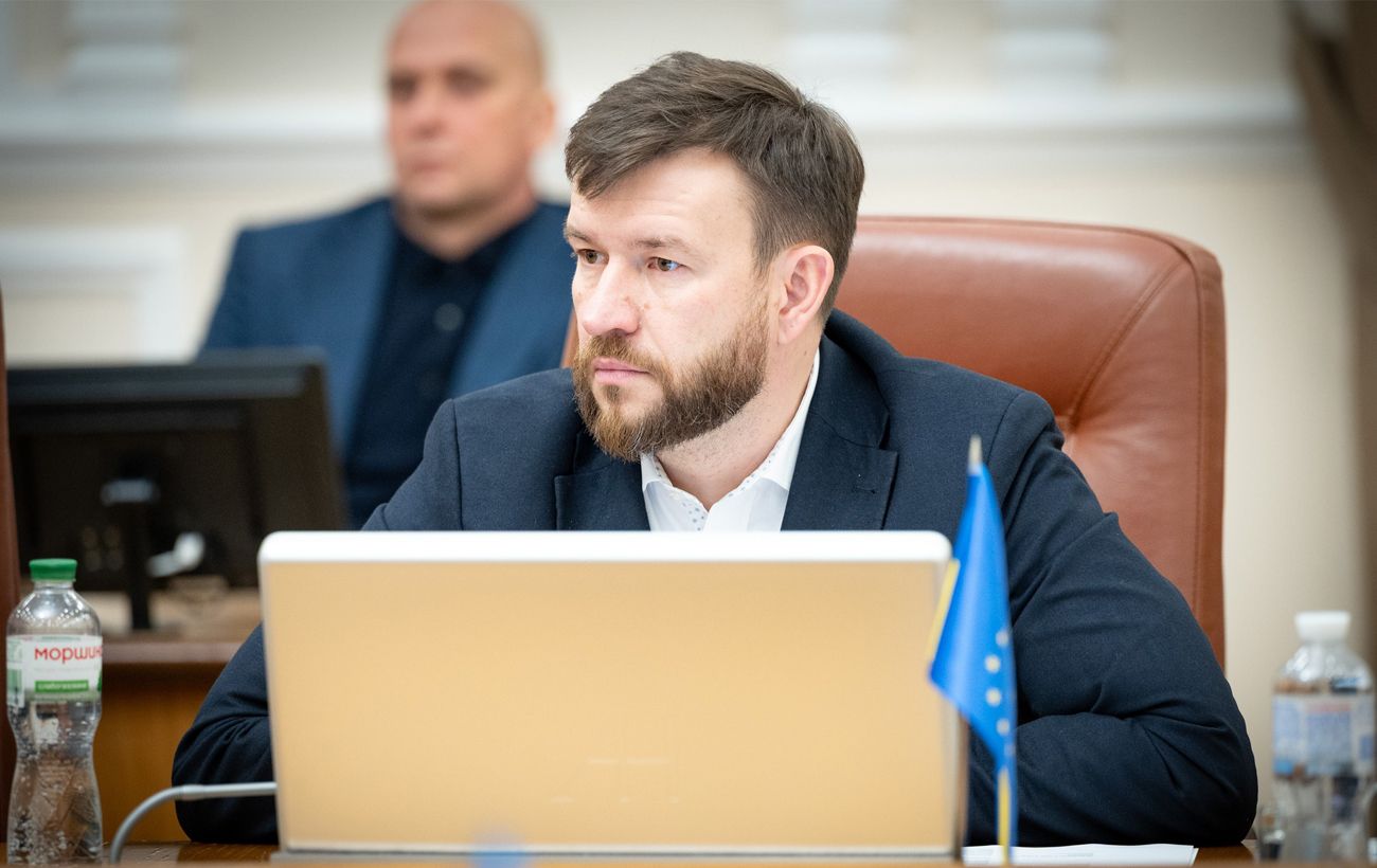 Зображення новини: Виплата 1500 гривень у квітні: Улютін пояснив, хто точно отримає допомогу