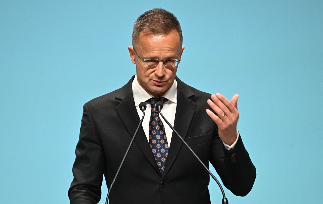 Зображення новини: Сіярто звинуватив країни Балтії в тому, що вони "грають під дудку Зеленського"