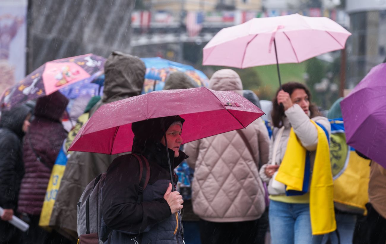 Зображення новини: Сонячно і тепло, але недовго: погода на сьогодні та коли чекати опади з похолоданням