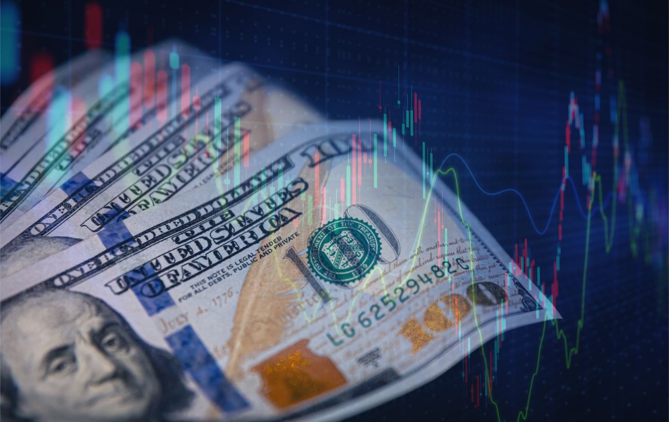 Зображення новини: Курс валют на 18 березня: долар та євро йдуть униз - за скільки продають в банках та обмінниках