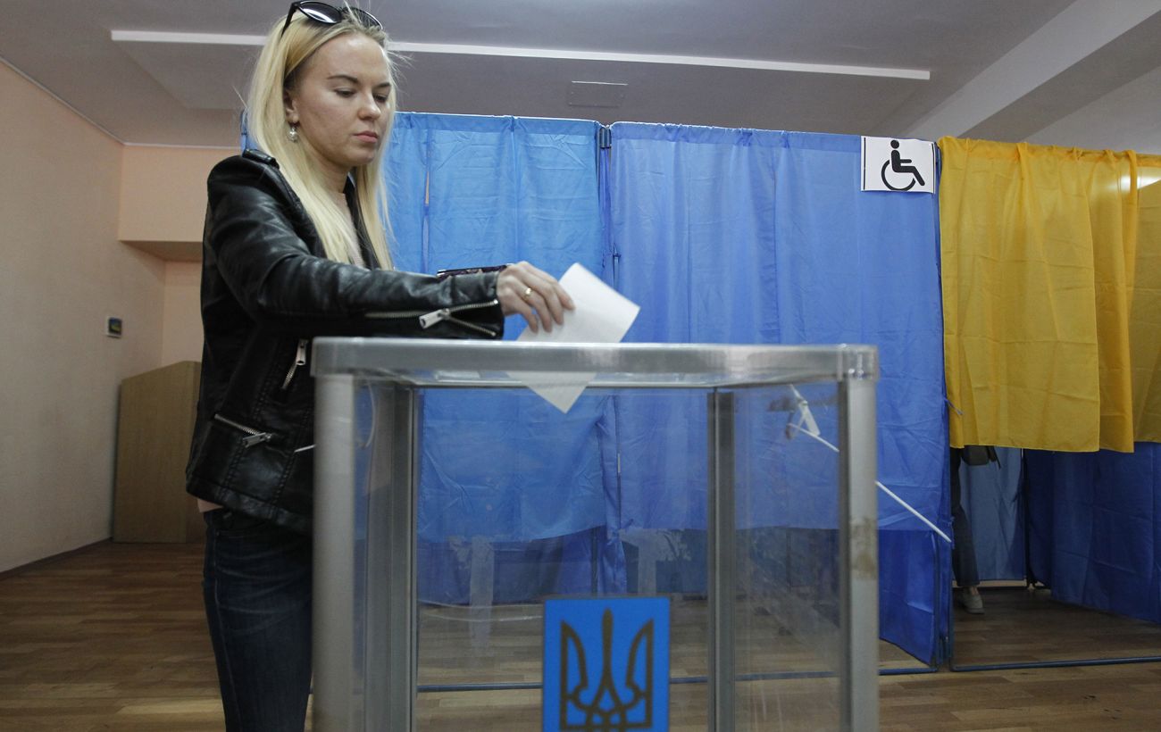 Зображення новини: Все більше українців проти виборів під час війни: як змінилися настрої