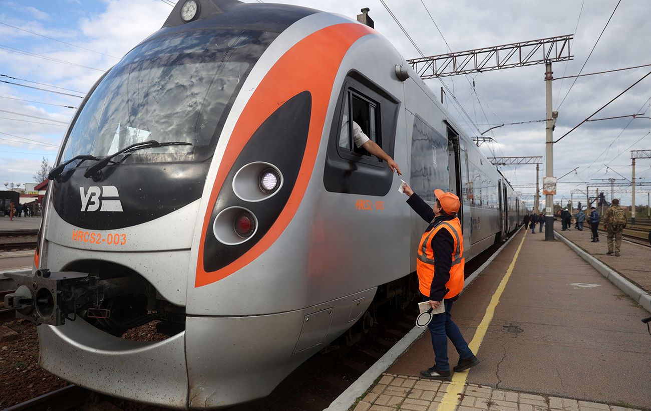 Зображення новини: Швидкісні поїзди УЗ перестали доїжджати до Харкова: пасажирам пояснили, що сталось
