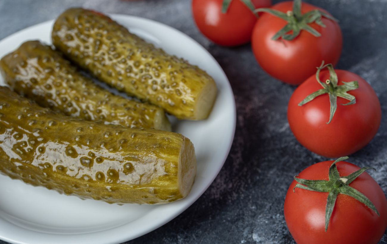 Зображення новини: Солоні огірки можуть нашкодити: ось що може бути з тілом