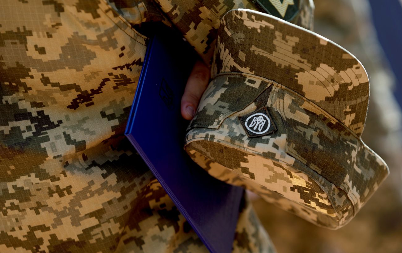 Зображення новини: "Молодший лейтенант" без тривалого контракту: як мобілізованому з дипломом стати офіцером