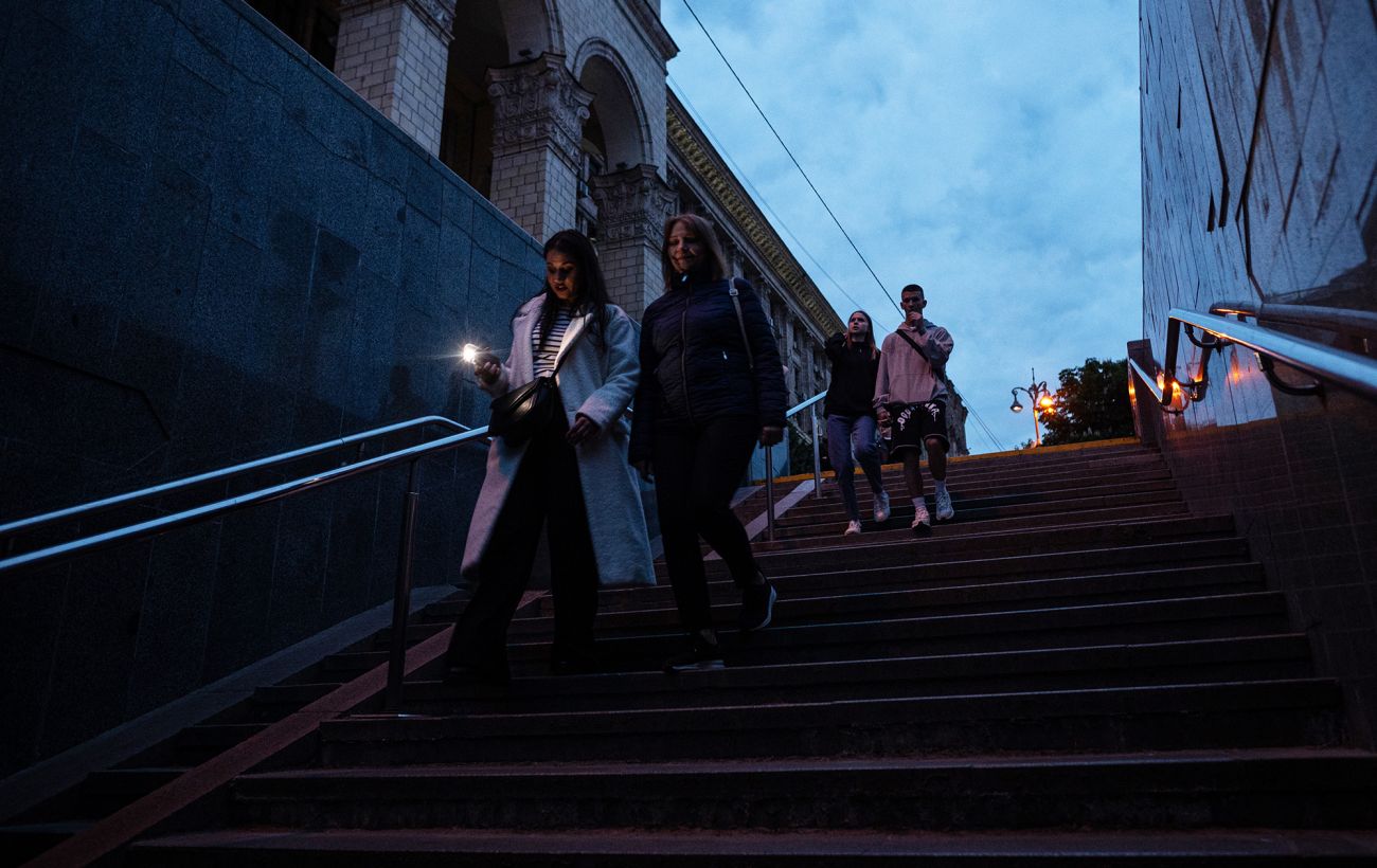 Зображення новини: Готуйте павербанки: кому та коли вимикатимуть електрику 24 березня