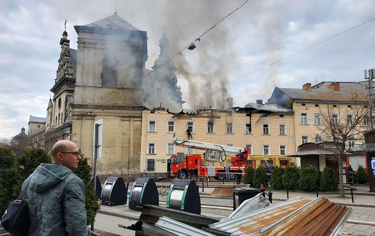 Зображення новини: Удар по історичному центру Львова: Україна вимагає від ЮНЕСКО реакції на злочин РФ