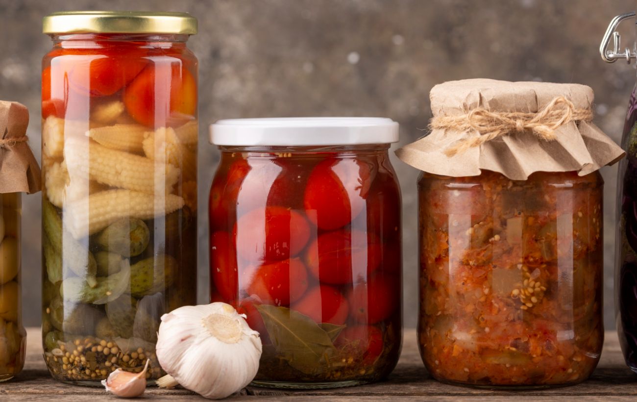 Зображення новини: Не ризикуйте здоров’ям: 5 ознак, що ваша консервація вже зіпсувалась