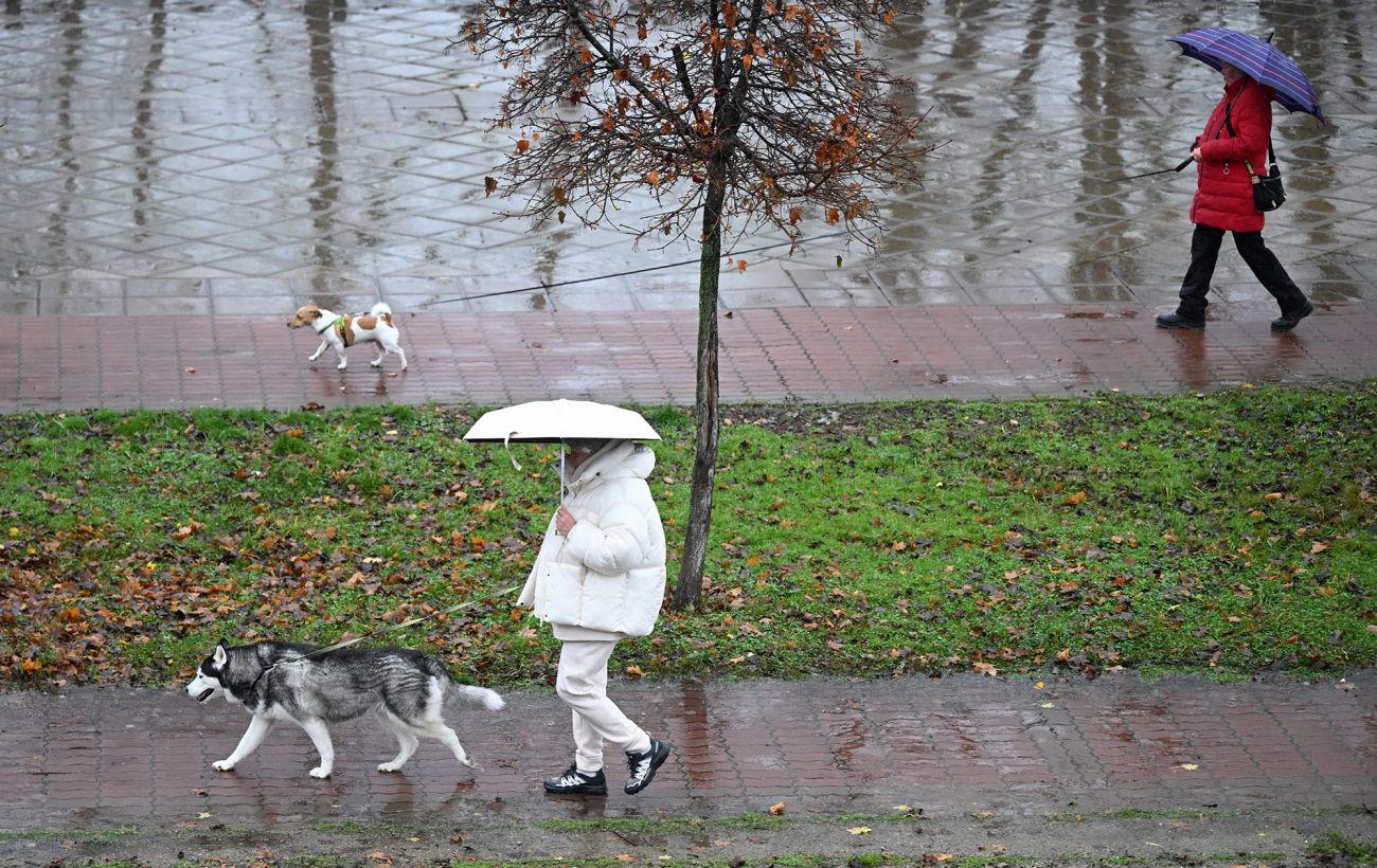 Зображення новини: В Україну йде похолодання та небезпечні погодні умови: яким областям приготуватись