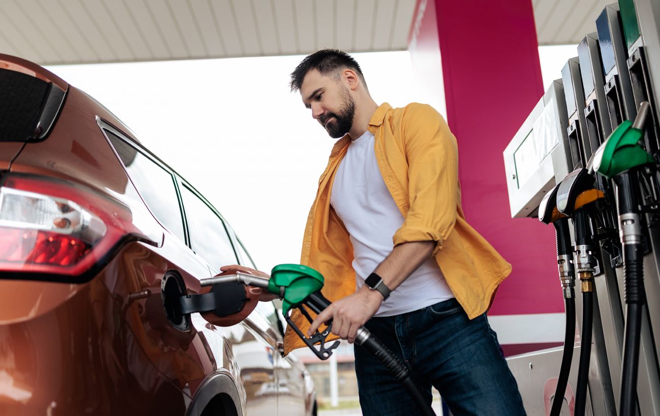 Зображення новини: Бензин різко здешевшав, але не всюди: ціни на АЗС 27 березня