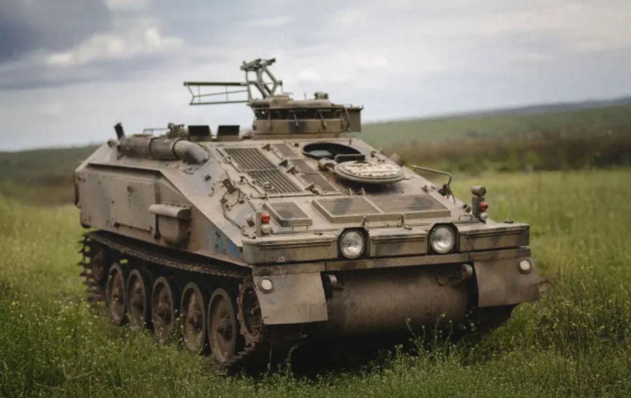 Зображення новини: З гарматою та серйозною "максималкою": що відомо про британські бронемашини у ЗСУ