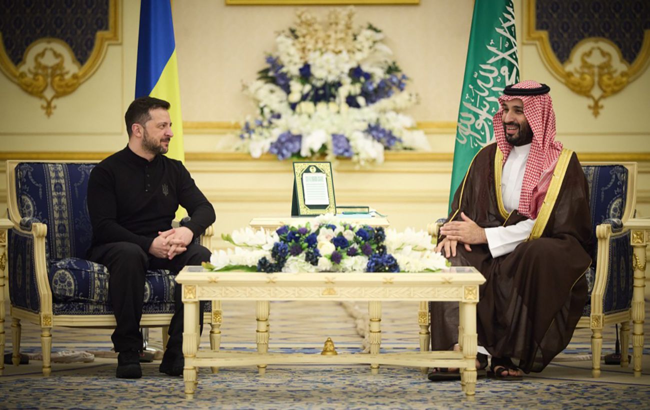 Зображення новини: Допомога з дронами в обмін на дизель: Зеленський відкрив деталі візиту на Близький Схід