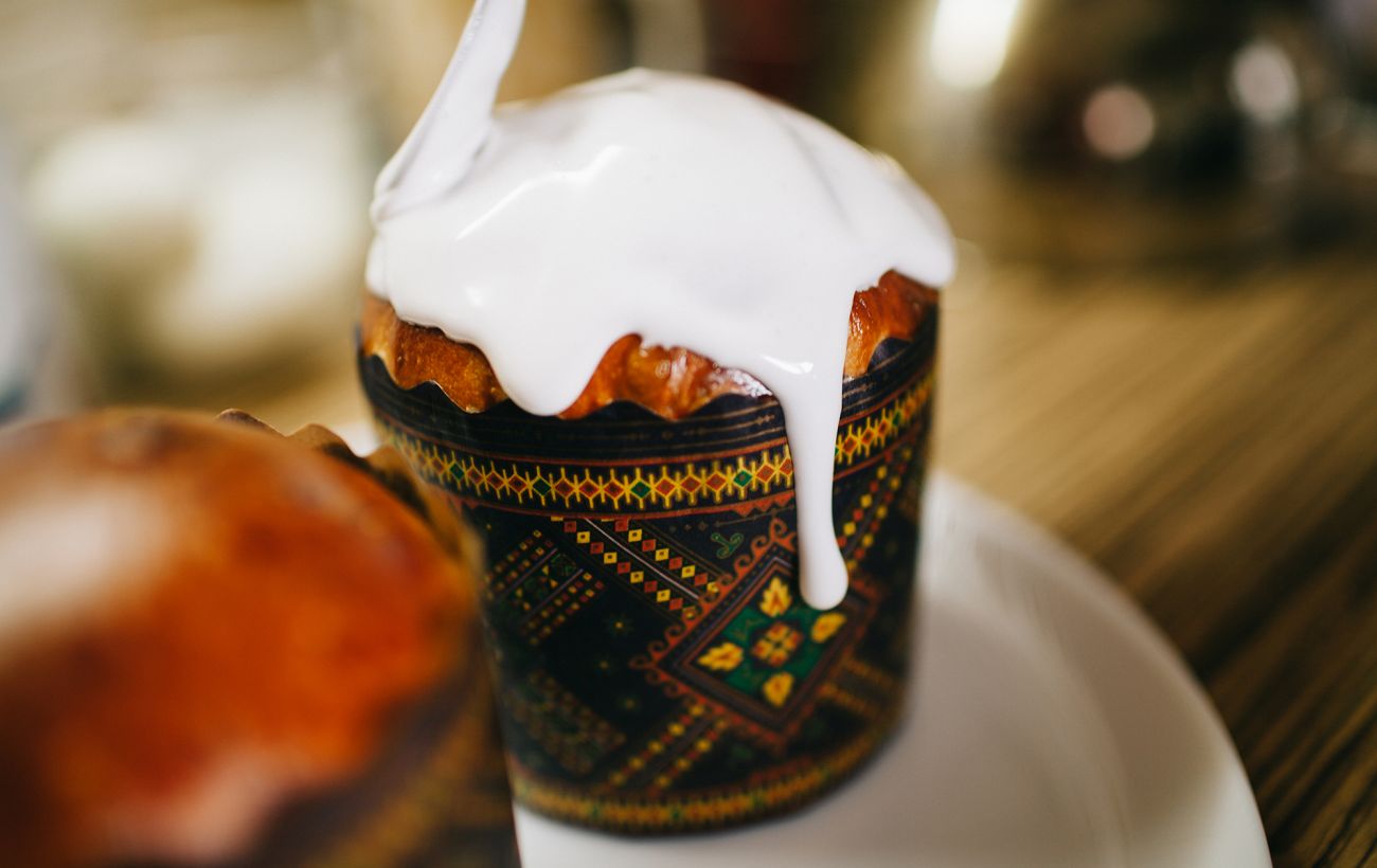 Зображення новини: Ця глазур завжди виходить: паска блищить і не липне до рук