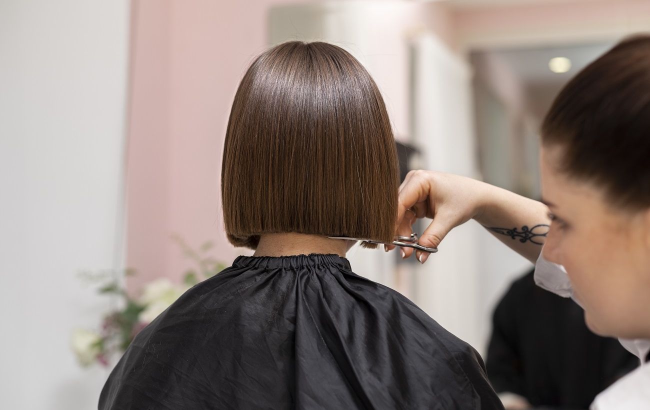 Зображення новини: "Грошові" дні для стрижки у квітні: всі щасливі і невдалі дати за Місячним календарем