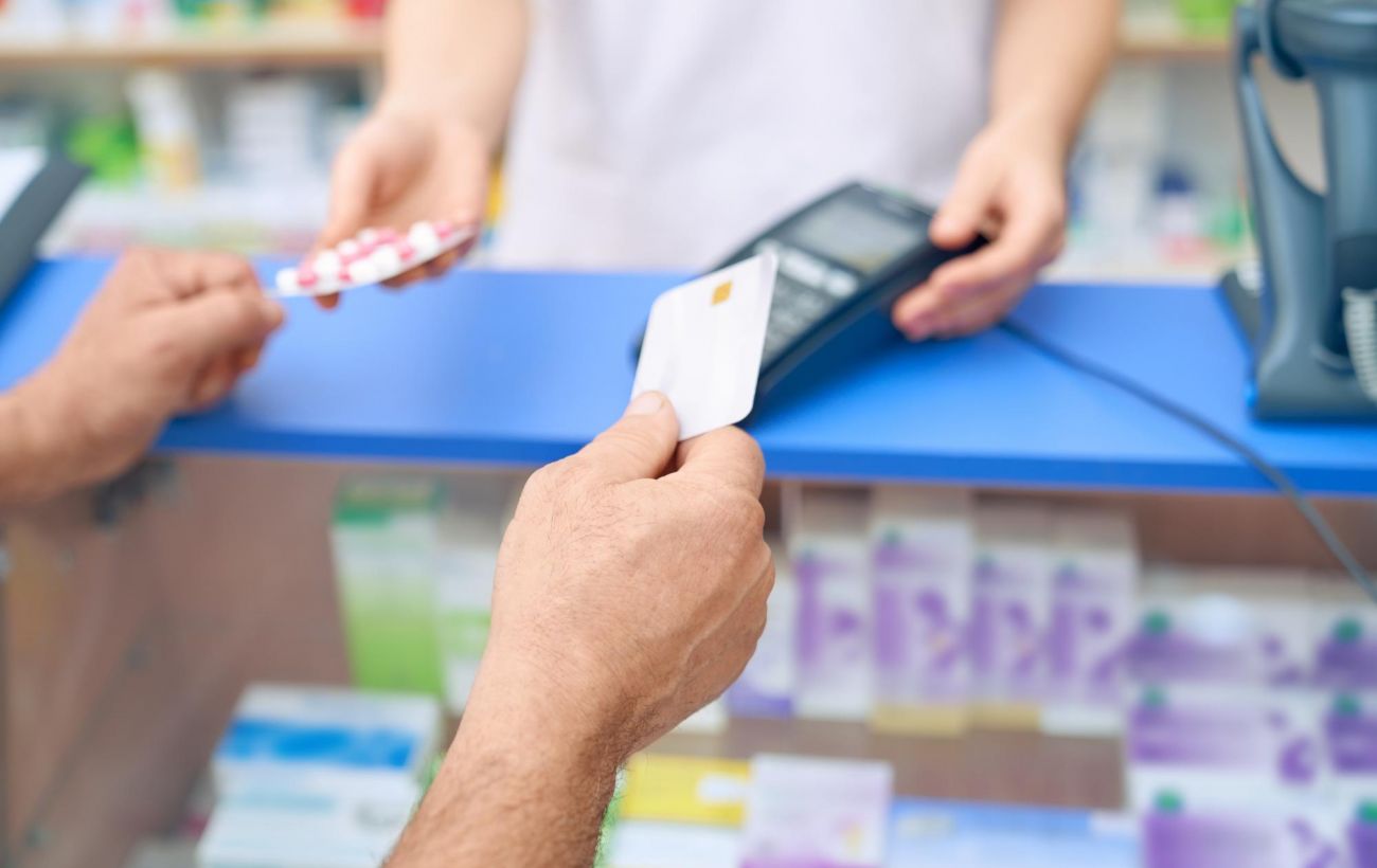 Зображення новини: Продаж ліків на АЗС та пошті: експерт назвав головні ризики нової ініціативи