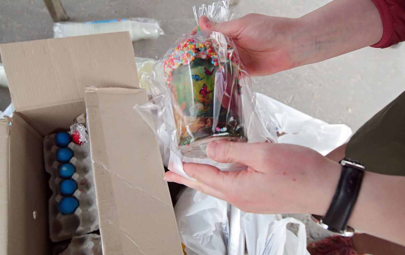 Зображення новини: Чи можна надсилати паски поштою? Як українцям поділитись великодньою випічкою з рідними