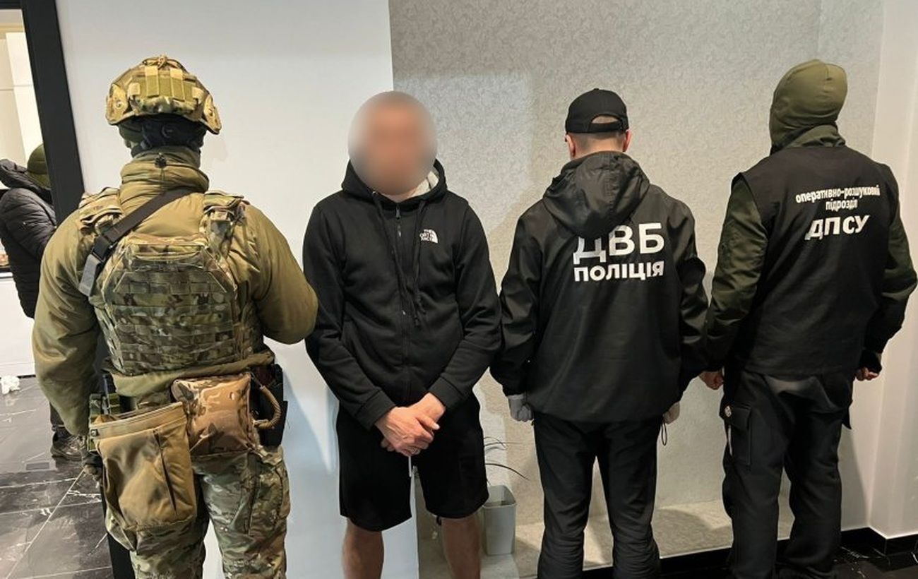 Зображення новини: "Квиток" в Румунію за 10 тисяч євро: прикордонники на Буковині накрили банду