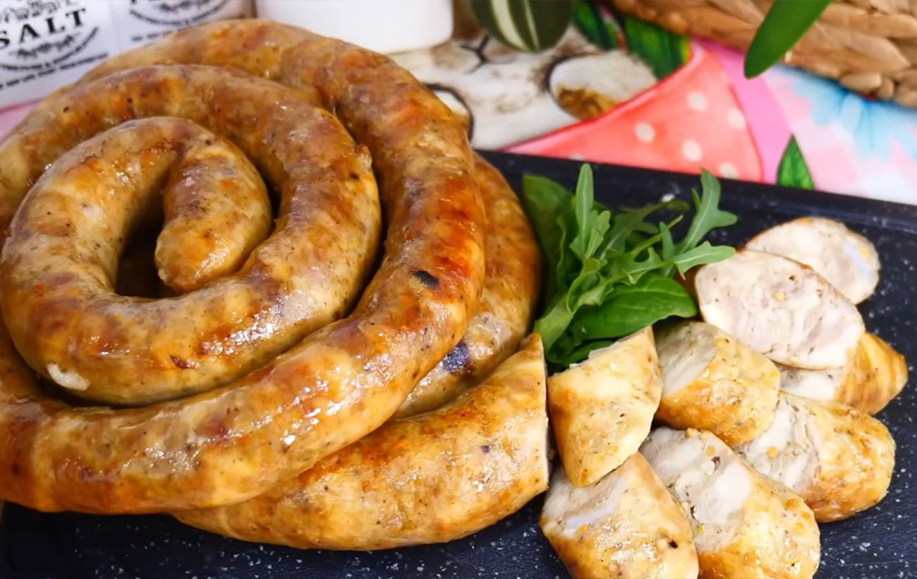 Зображення новини: Заощадите вдвічі: бюджетний спосіб приготувати ковбасу на Великдень