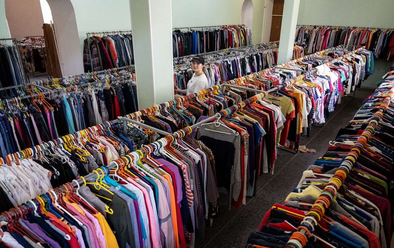 Зображення новини: Не переплачуйте: 8 речей, які вигідніше брати на секонд-хенді