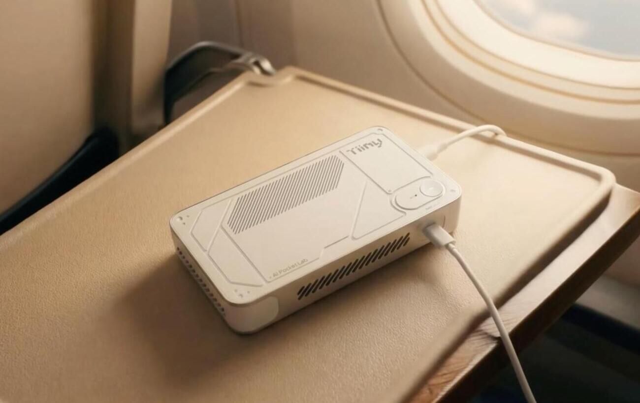 Зображення новини: ШІ без цензури та інтернету: вийшов кишеньковий гаджет для запуску надпотужних нейромереж