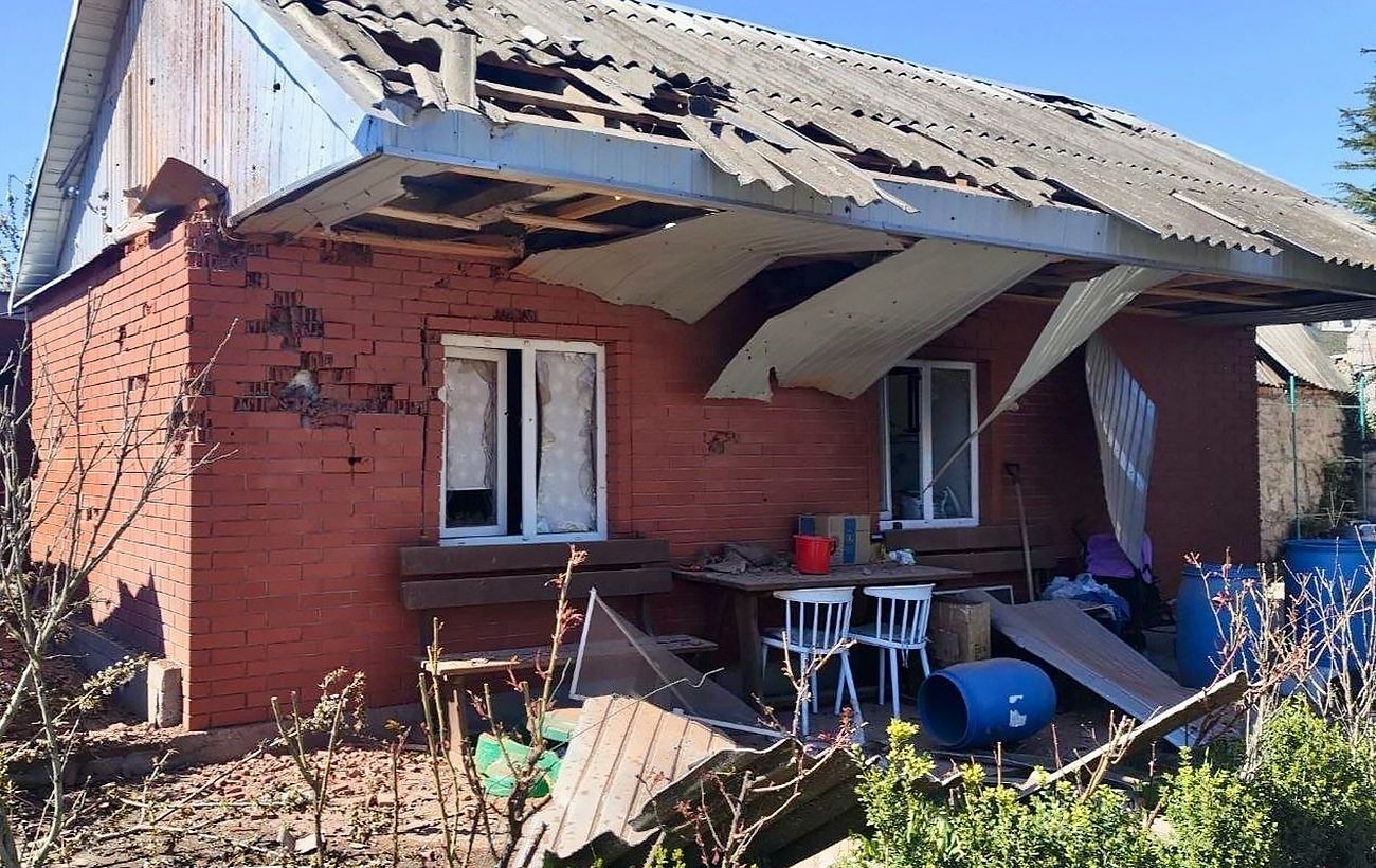 Зображення новини: Нікополь знову під ударом: семеро людей поранено, серед них - півторарічна дитина (фото)