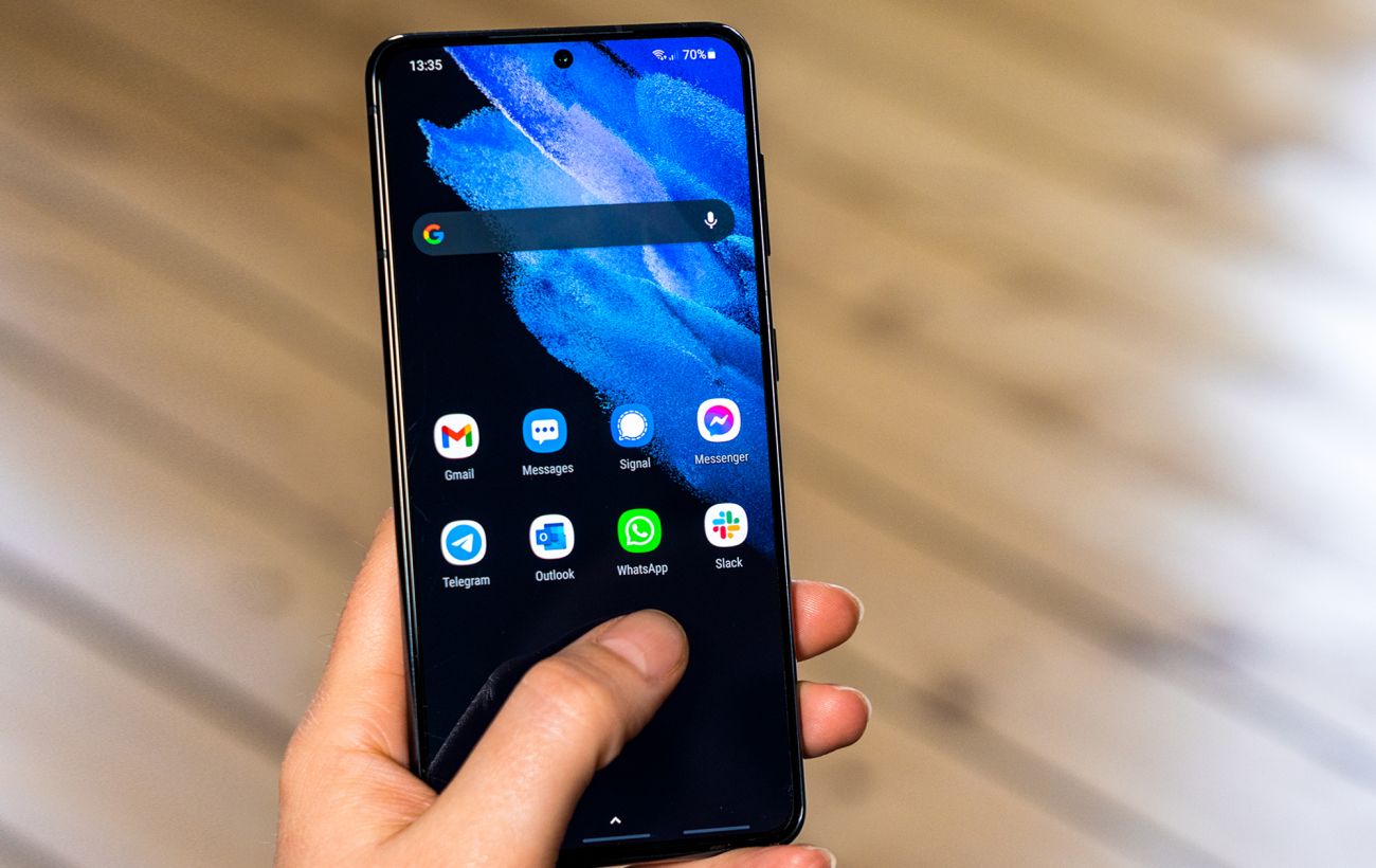 Зображення новини: Samsung видаляє популярний додаток для смартфонів: кого це "зачепить" і як вберегти дані