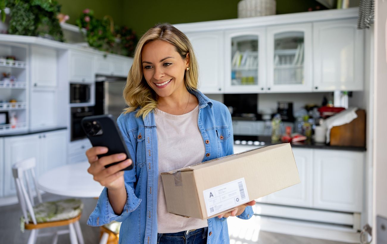 Зображення новини: Як працюватимуть "Нова пошта" та "Укрпошта" на Великдень: графік роботи 12 квітня