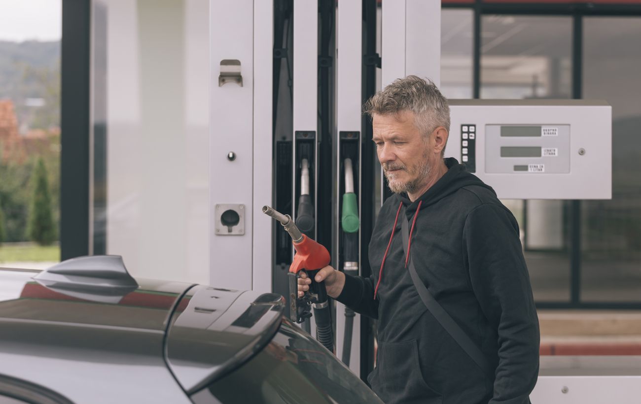 Зображення новини: Прірва в 7 гривень на літрі: чому ціни на АЗС різняться і коли пальне почне дешевшати