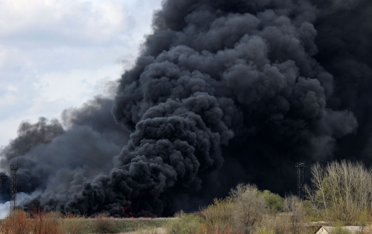 Зображення новини: Нафтобази, "Бастіон" і не тільки: Сили оборони вдарили по низці об'єктів росіян