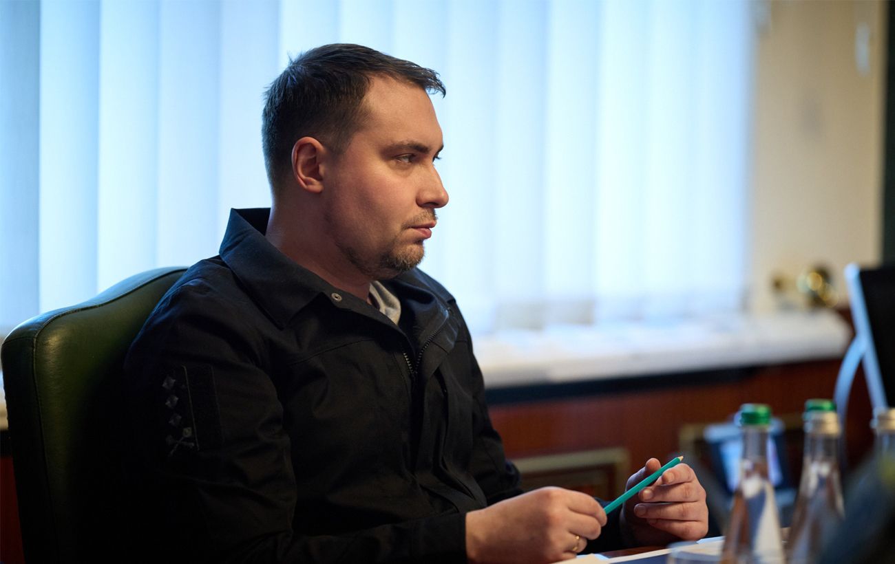 Зображення новини: "Ми не припиняємо": Буданов відповів на заклики Заходу не бити по нафтобазах РФ