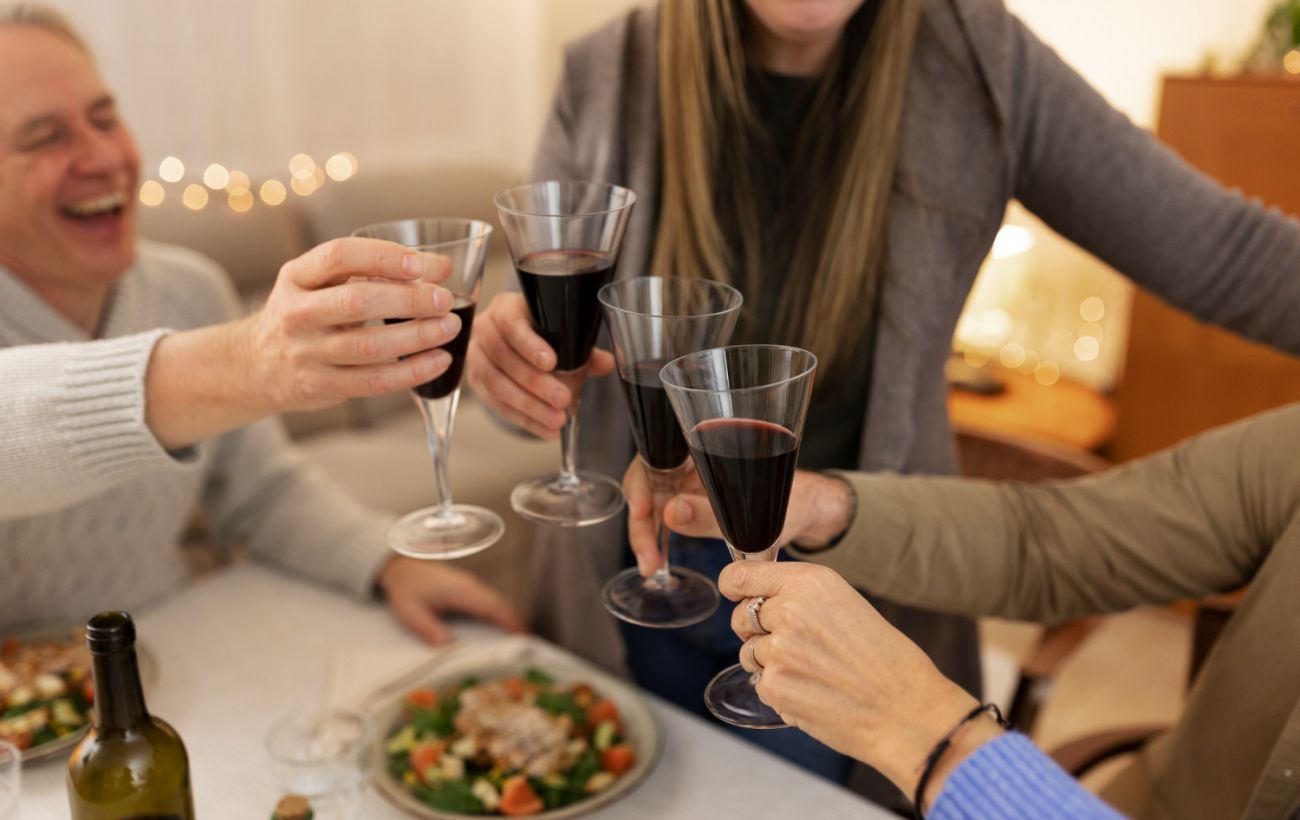 Зображення новини: Гастроентеролог назвала алкоголь, який найбільше шкодить шлунку: ви будете здивовані