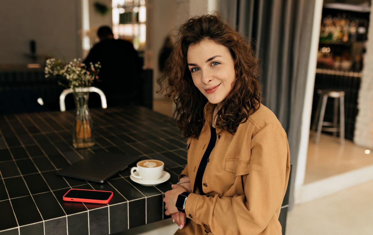 Зображення новини: 11 фраз жінки, яка змушує чоловіків поважати свої кордони та правила