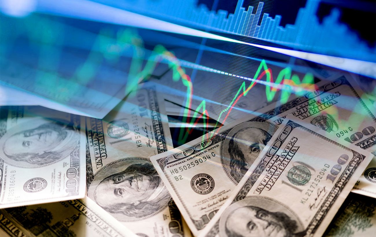 Зображення новини: Долар зростає, а євро завмер: курс валют в обмінниках та банках на 14 квітня