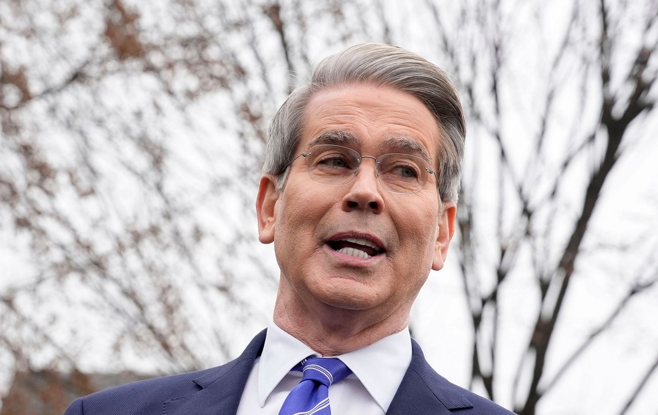 Зображення новини: Чи діятиме виняток для нафти РФ й надалі? Бессент дав чітку відповідь