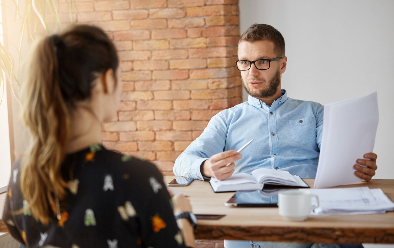 Зображення новини: Щоб подолати гострий дефіцит кадрів: як іноземців планують залучати до роботи в Україні