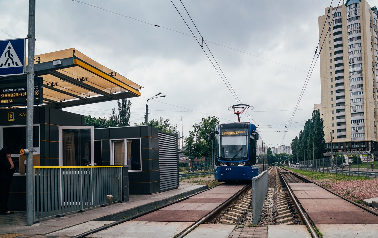 Зображення новини: В частині Києва зникло світло та зупинився транспорт