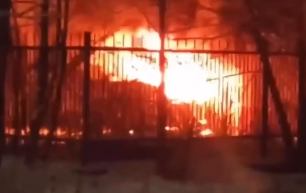 Зображення новини: У Гайсині загорівся військовий автомобіль: один військовий постраждав