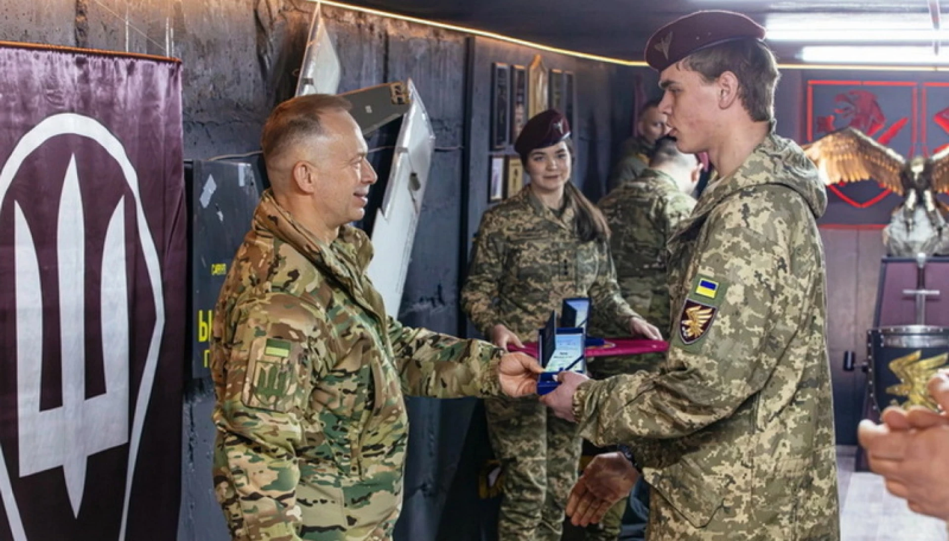 Зображення новини: Молодий десантник з Вінниччини отримав відзнаку Головнокомандувача ЗСУ