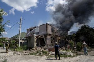Росіяни нещадно вгатили по Херсону: є загиблі